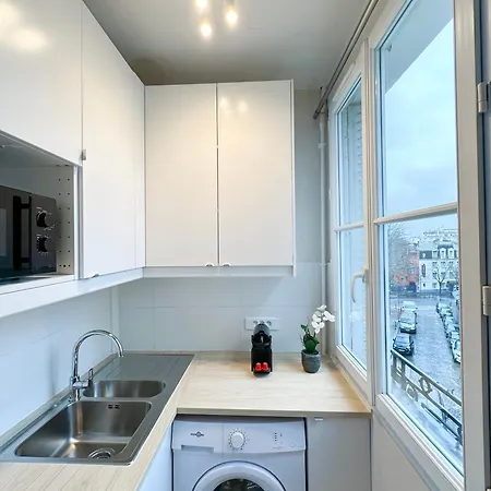 Fabulous Near Bercy