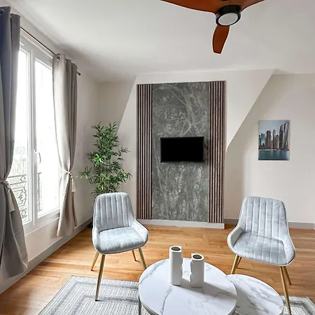 Cozy Near The Sorbonne Apartment *