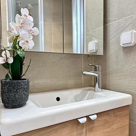 Fabulous Near Bercy * Parigi