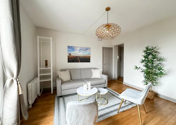 Fabulous Near Bercy *