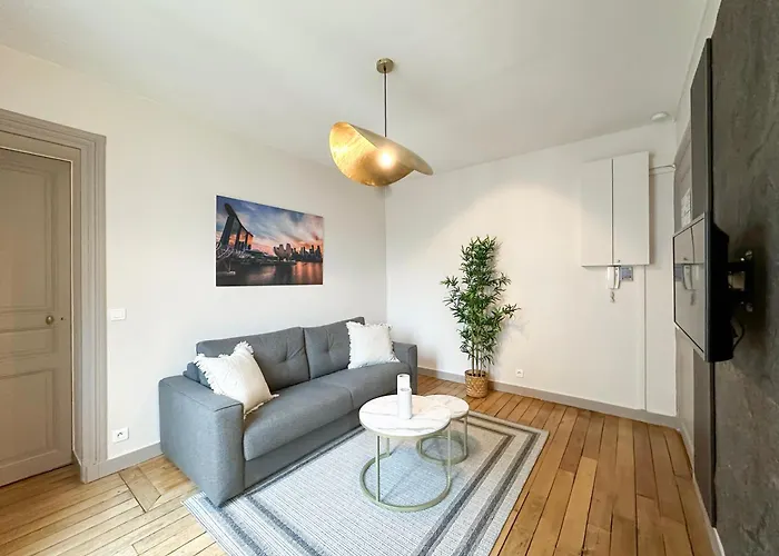 Fabulous Near Bercy